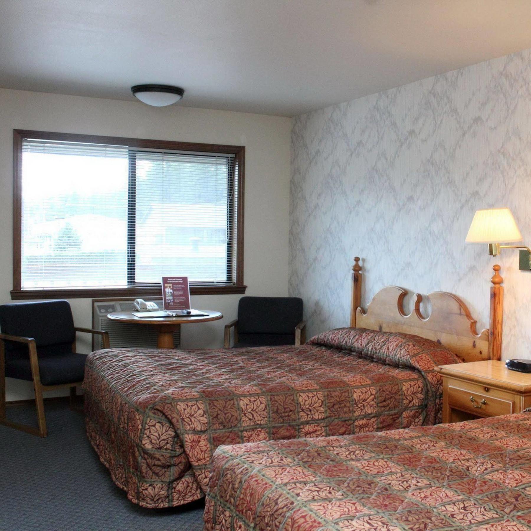 Stewart Lodge Cle Elum Room photo